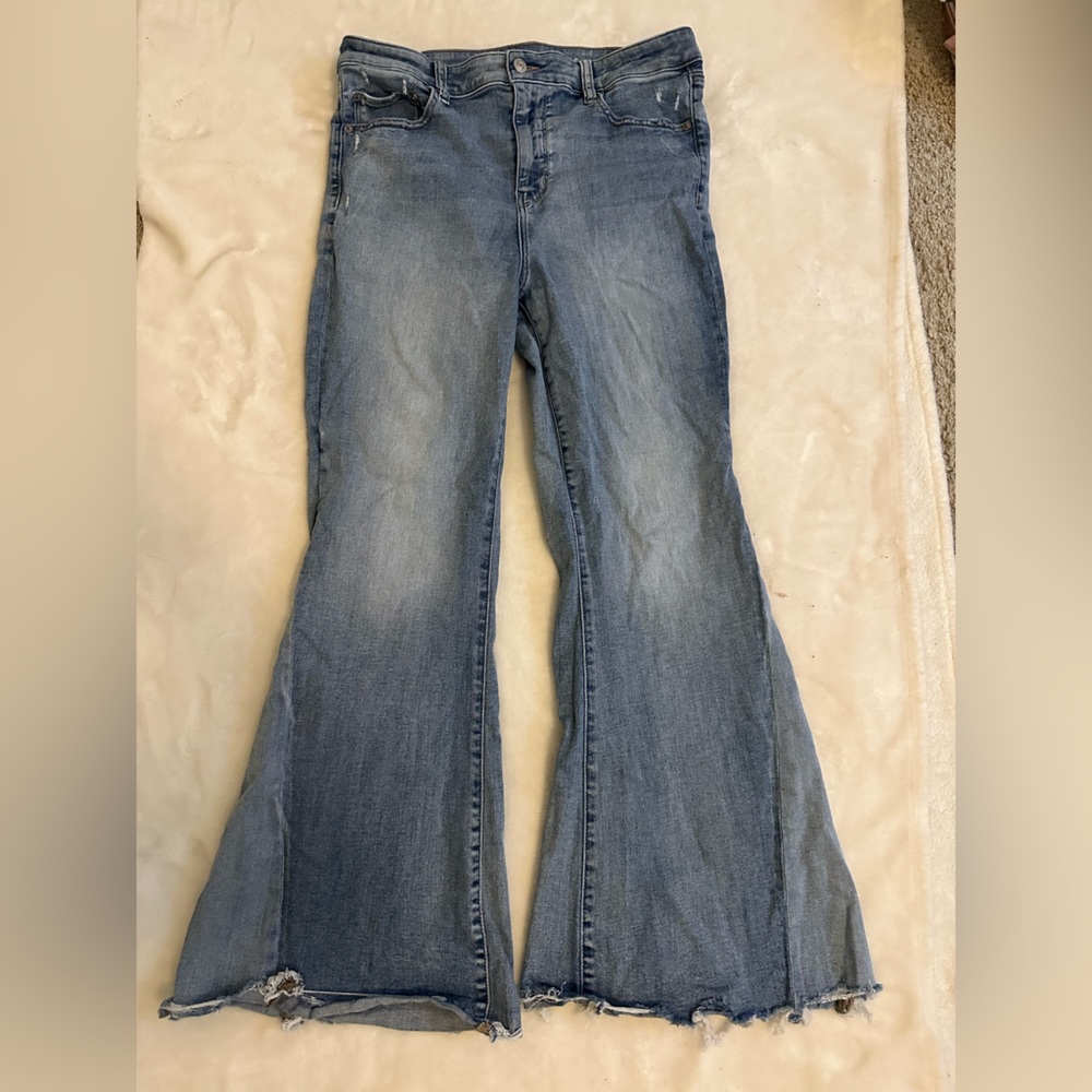 American Eagle Bell bottom flare jeans